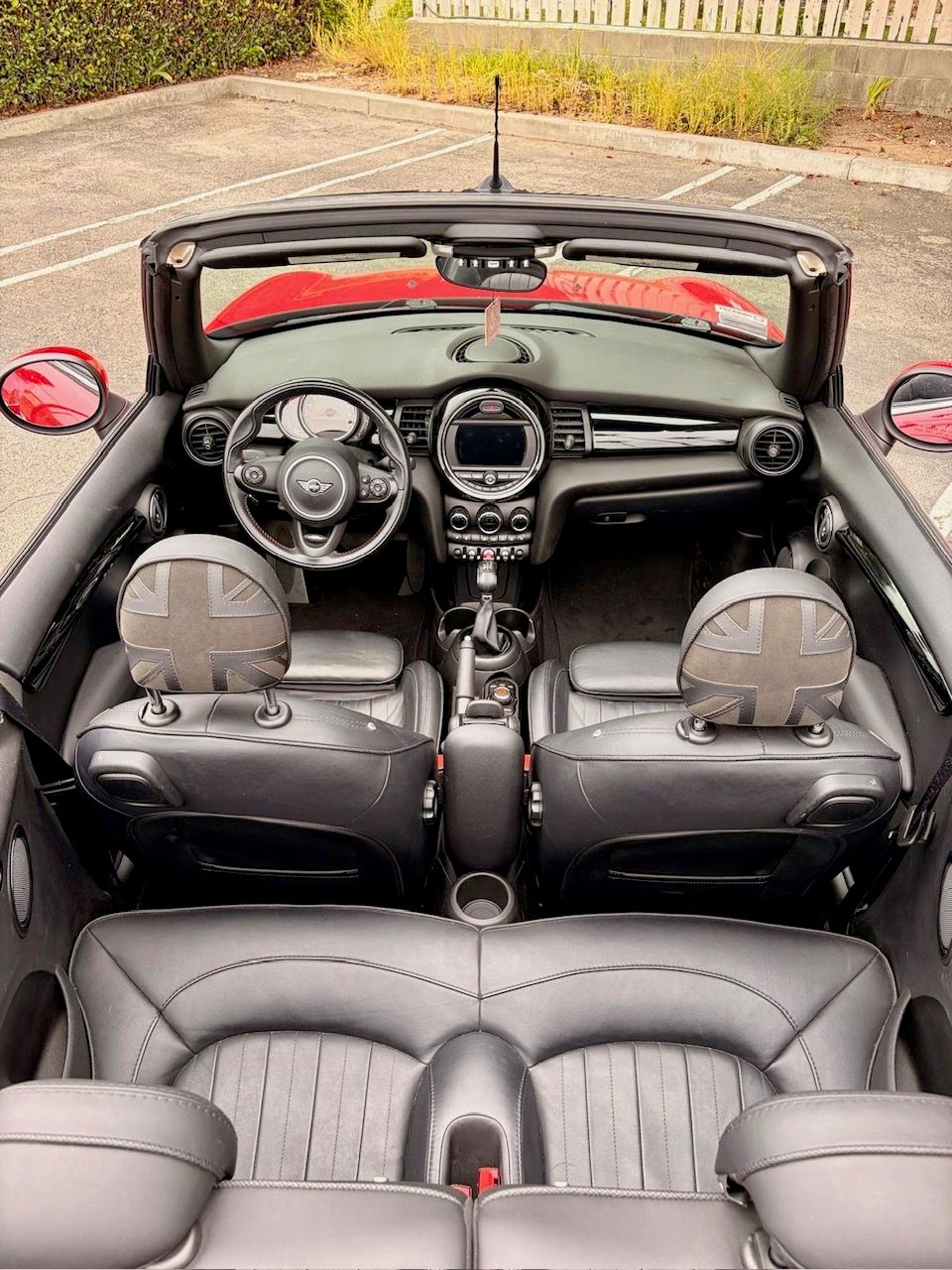 Used 2019 MINI Cooper Convertible w/ Signature Upholstery Package FWD image 11