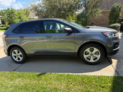 Used 2024 Ford Edge SE