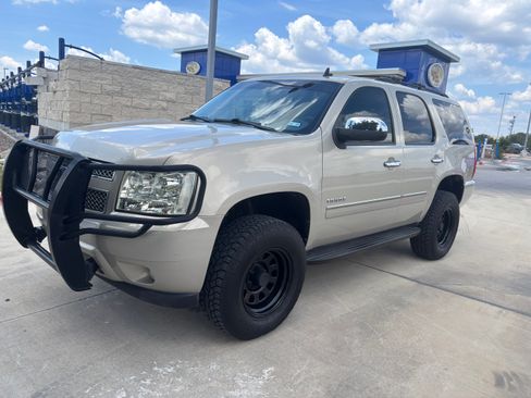 Used 2010 Chevrolet Tahoe LTZ image 1
