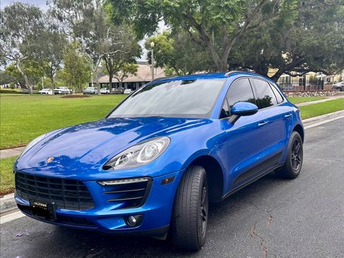 Used 2017 Porsche Macan AWD/4WD image 5