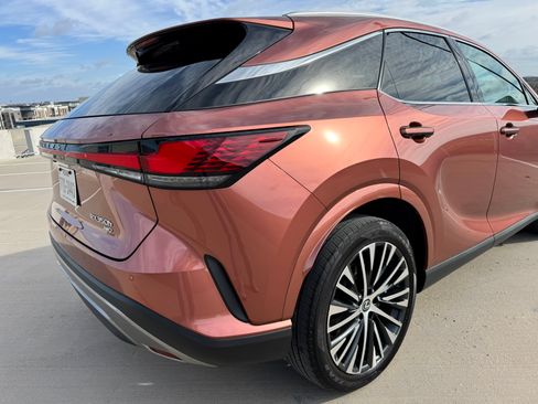 Used 2024 Lexus RX 350h image 13