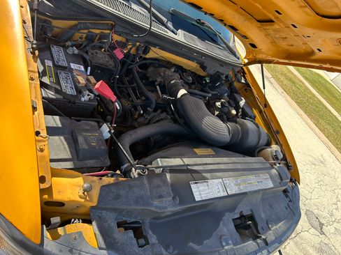 Used 2000 Ford F150 4x4 Regular Cab image 2