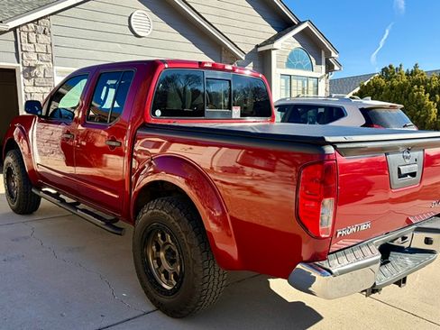 Used 2019 Nissan Frontier SV image 9