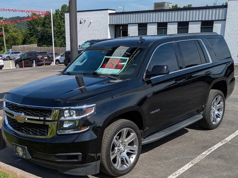 Used 2017 Chevrolet Tahoe LT AWD/4WD image 4