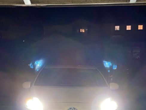 Used 2010 Toyota Prius Two image 12