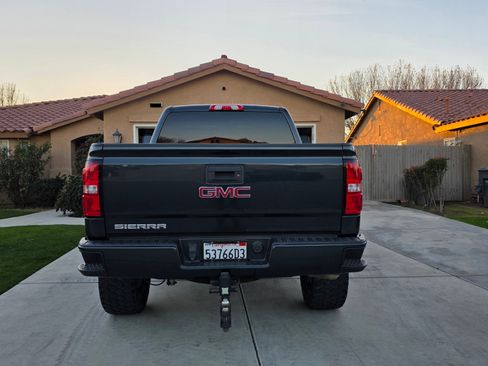 Used 2017 GMC Sierra 1500 4x4 Double Cab w/ Elevation Edition image 8