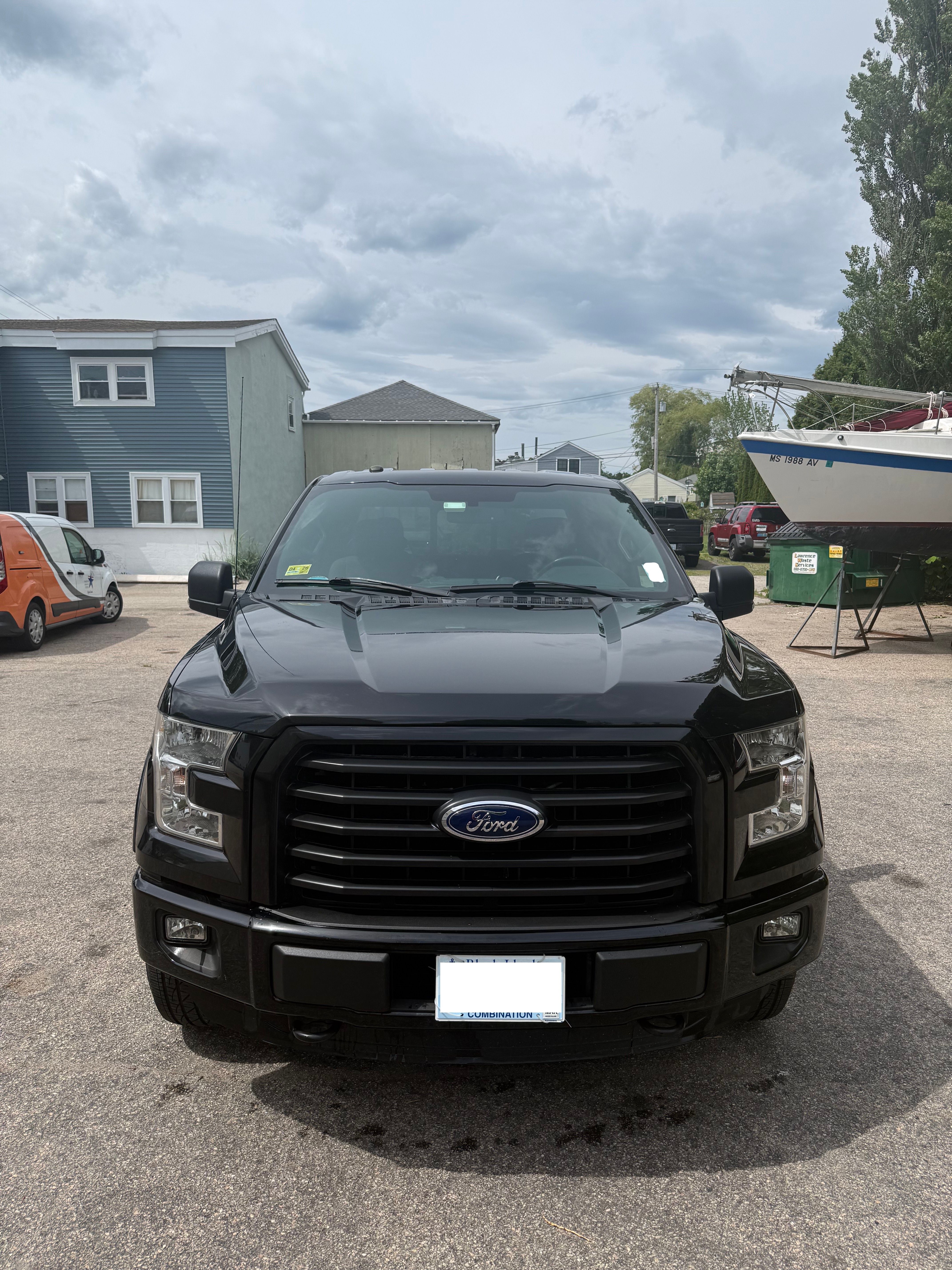 Used 2016 Ford F150 XLT w/ Equipment Group 302A Luxury AWD/4WD image 2