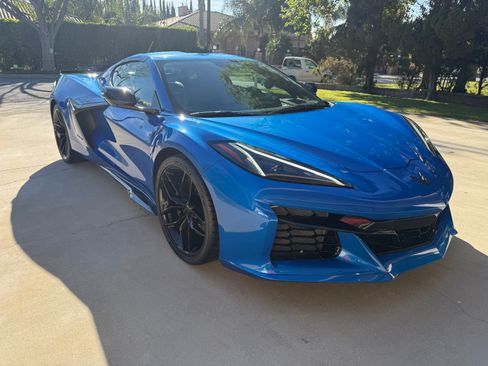 Used 2025 Chevrolet Corvette Z06 image 13