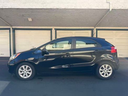 Used 2012 Kia Rio LX w/ PWR Pkg FWD image 2