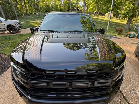 Used 2024 Ford F150 Raptor AWD/4WD image 8