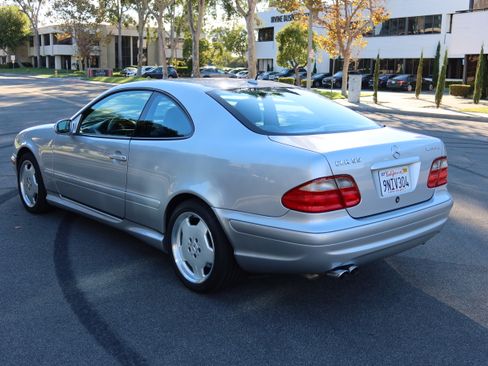 Used 2002 Mercedes-Benz CLK 55 AMG Coupe image 22