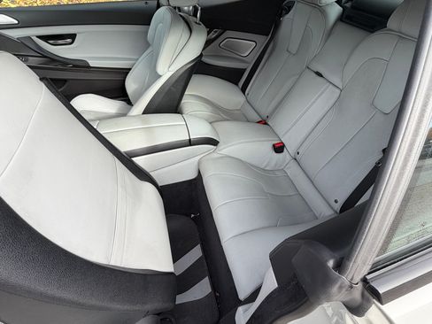 Used 2014 BMW M6 Convertible image 6