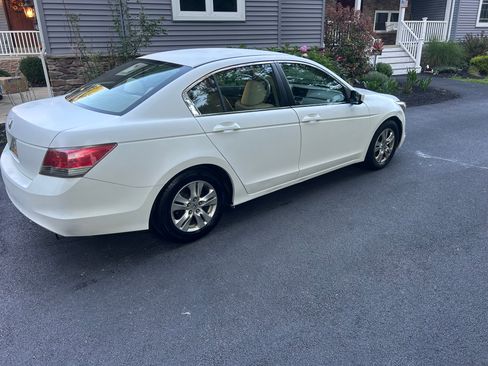 Used 2008 Honda Accord LX-P image 2