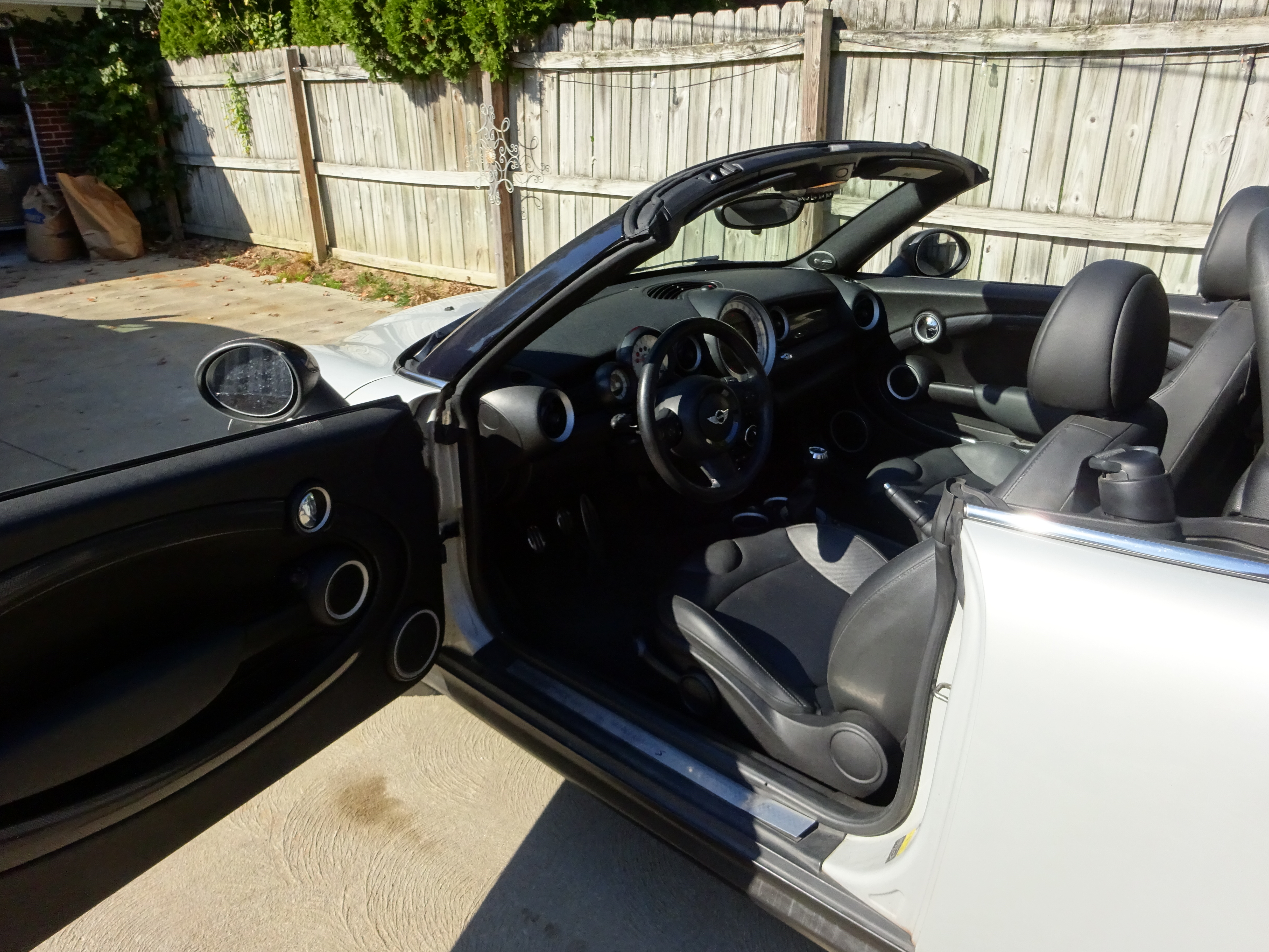 Used 2014 MINI Cooper Roadster S FWD image 8