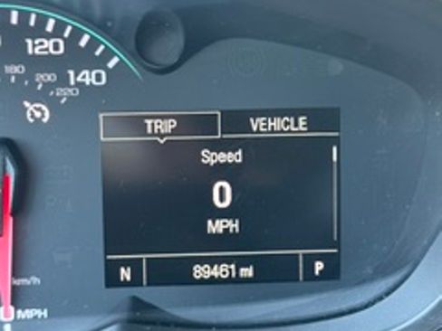 Used 2018 Chevrolet Trax LT w/ LT Convenience Package AWD/4WD image 15