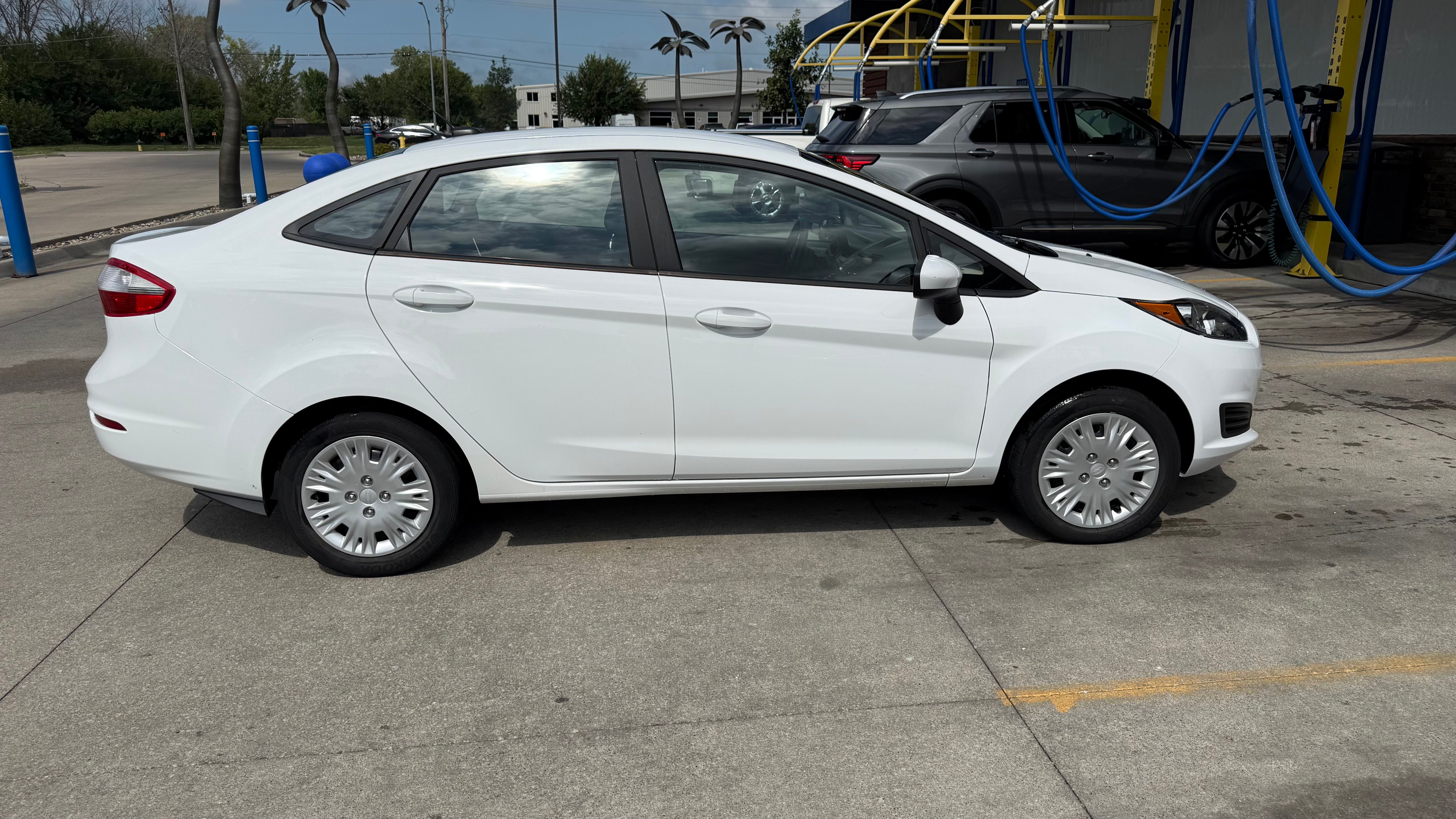 Used 2018 Ford Fiesta S FWD image 2