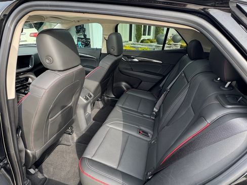 Used 2022 Buick Envision Essence w/ Technology Package II image 14