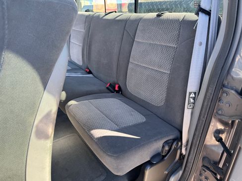 Used 2003 Ford F250 XL image 12