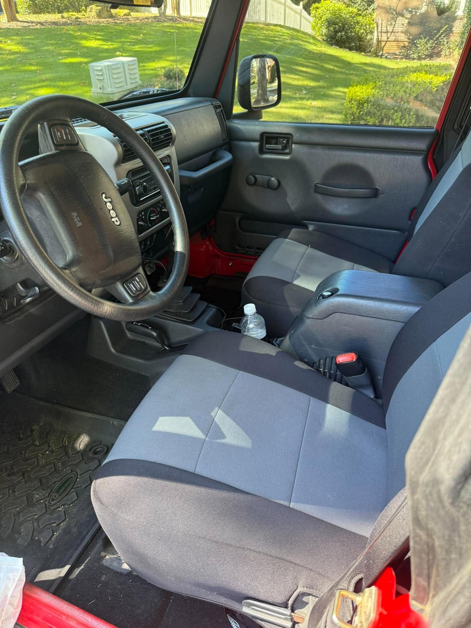 Used 2004 Jeep Wrangler X w/ Convenience Group AWD/4WD image 10