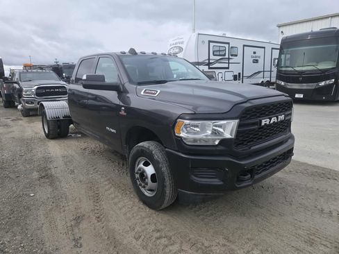 Used 2022 RAM 3500 Tradesman image 4