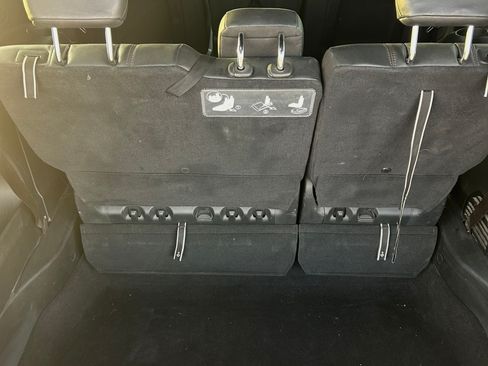 Used 2020 Chrysler Pacifica Touring-L image 16