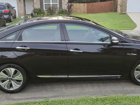 Used 2014 Hyundai Sonata Limited w/ Panoramic Sunroof Package 02 image 6