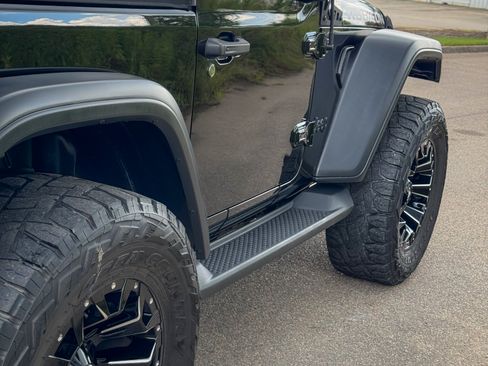 Used 2020 Jeep Wrangler Rubicon image 12