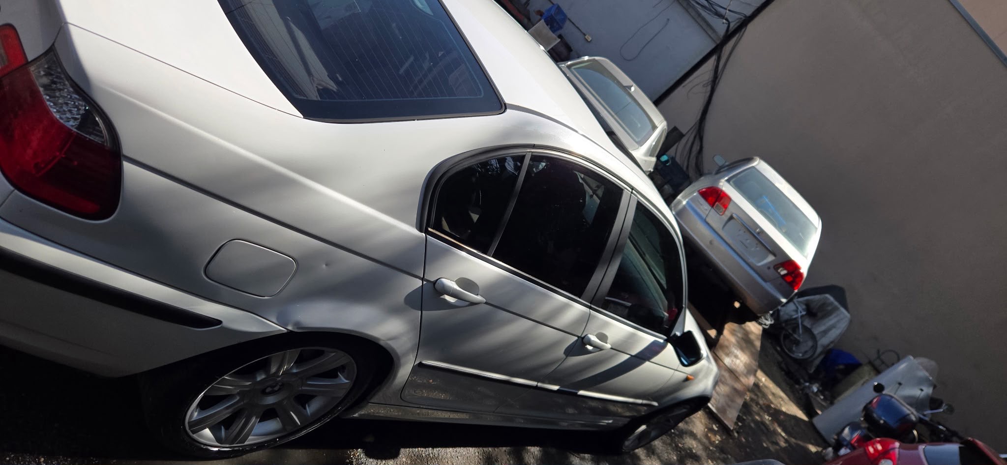 Used 2003 BMW 325i Sedan RWD image 5