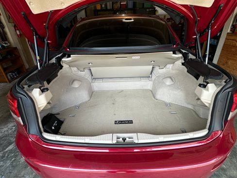 Used 2010 Lexus IS 250C RWD image 15