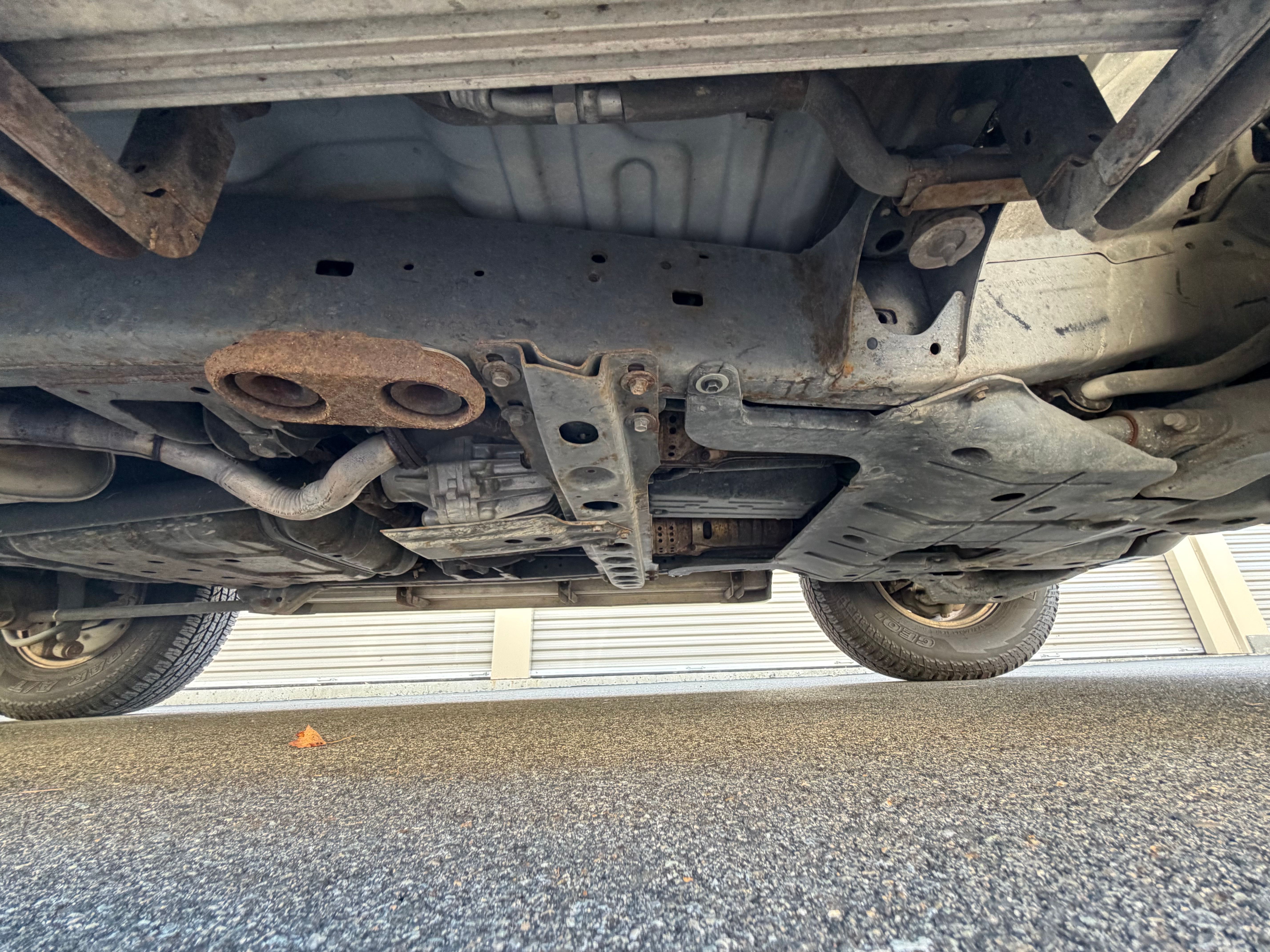 Used 2002 Toyota Land Cruiser AWD/4WD image 10