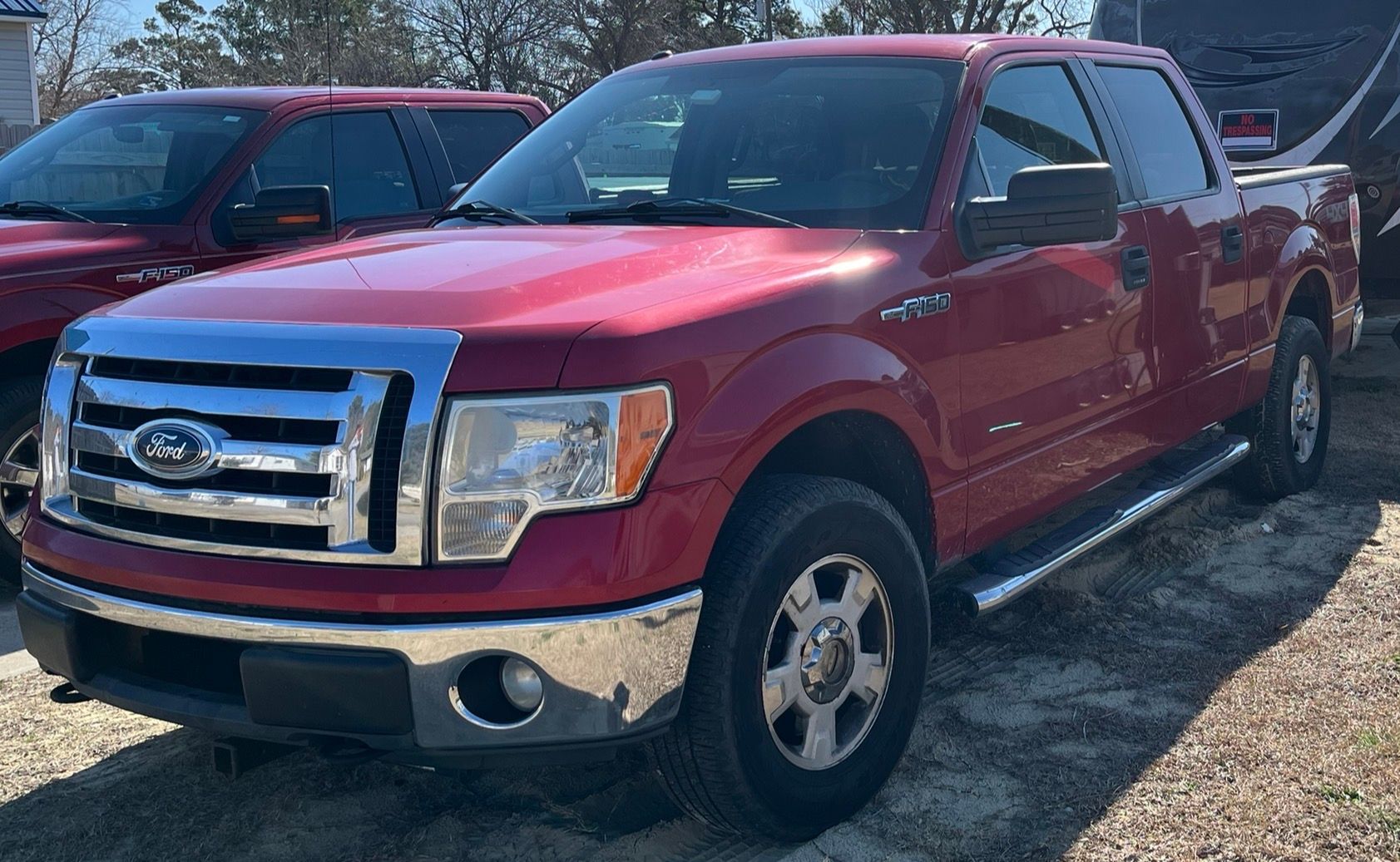Used 2011 Ford F150 XLT AWD/4WD image 2