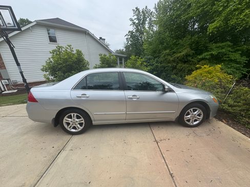 Used 2007 Honda Accord SE image 5