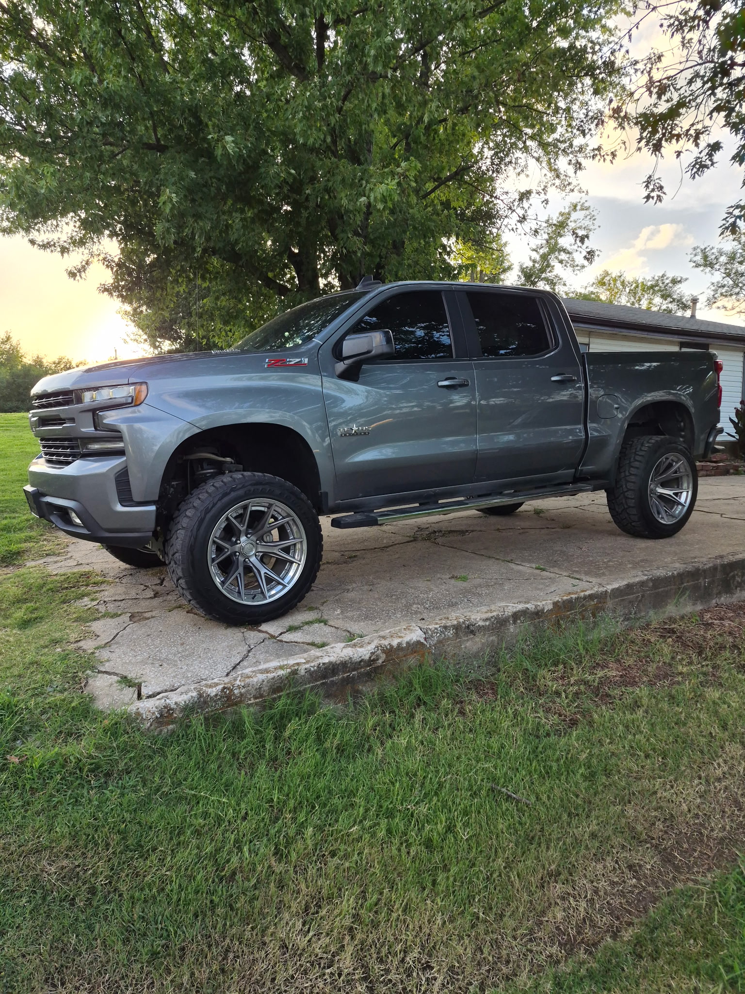 Used 2020 Chevrolet Silverado 1500 RST w/ Diesel Off-Road Package AWD/4WD image 5