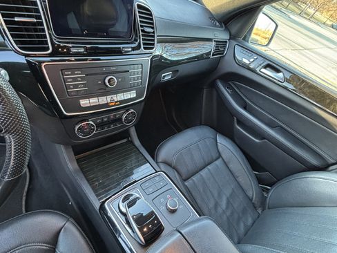 Used 2018 Mercedes-Benz GLS 450 4MATIC image 15