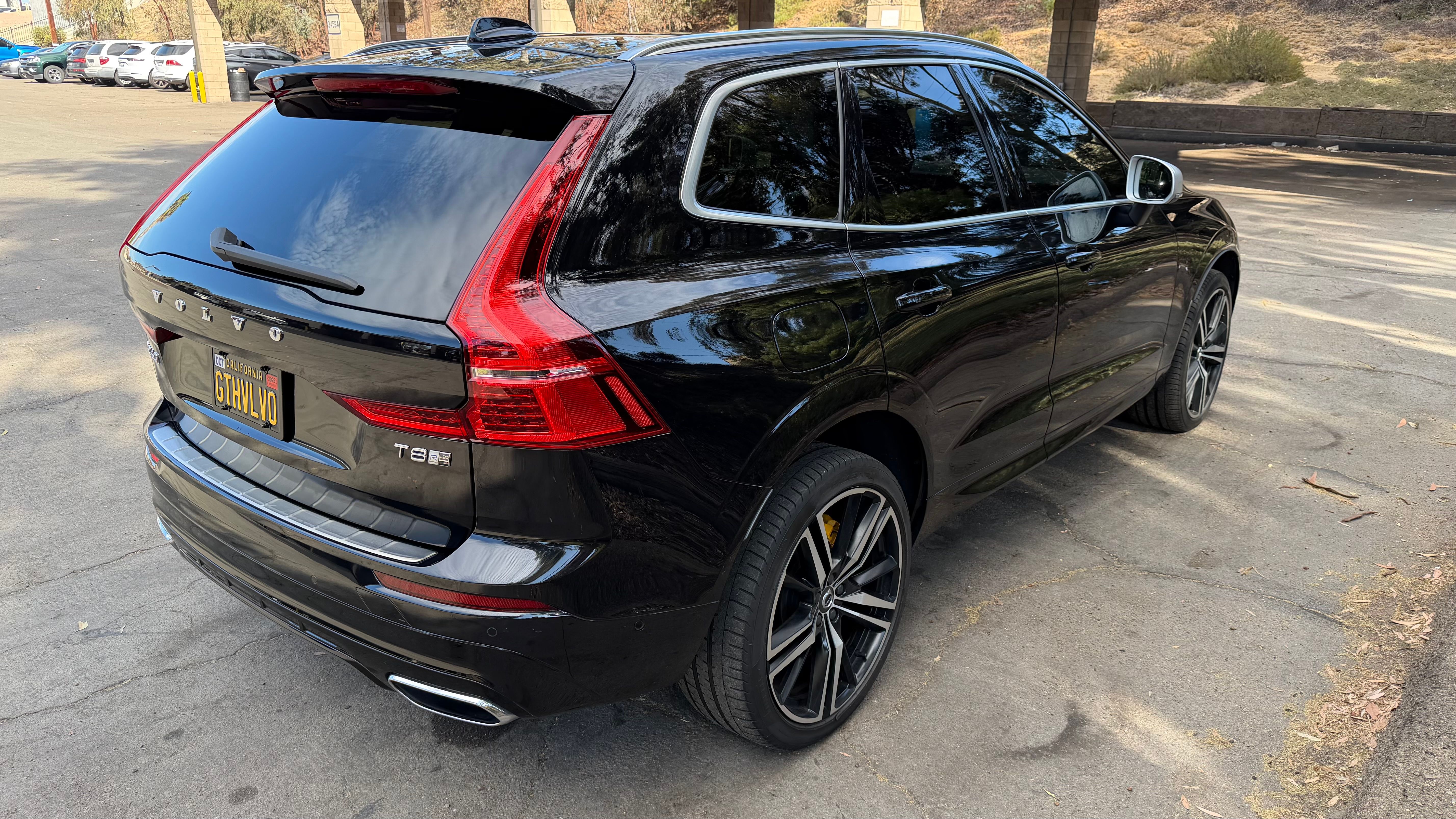 Used 2019 Volvo XC60 T8 R-Design w/ Advanced Package AWD/4WD image 8