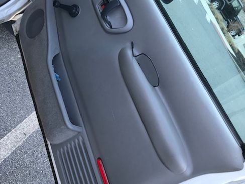 Used 1998 Chevrolet Silverado 1500 2WD Regular Cab image 13