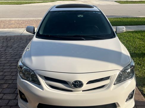 Used 2011 Toyota Corolla S image 2