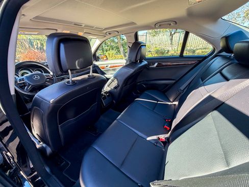 Used 2012 Mercedes-Benz C 300 4MATIC Sedan image 10