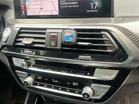 Used 2021 BMW X4 xDrive30i w/ M Sport Package AWD/4WD image 6