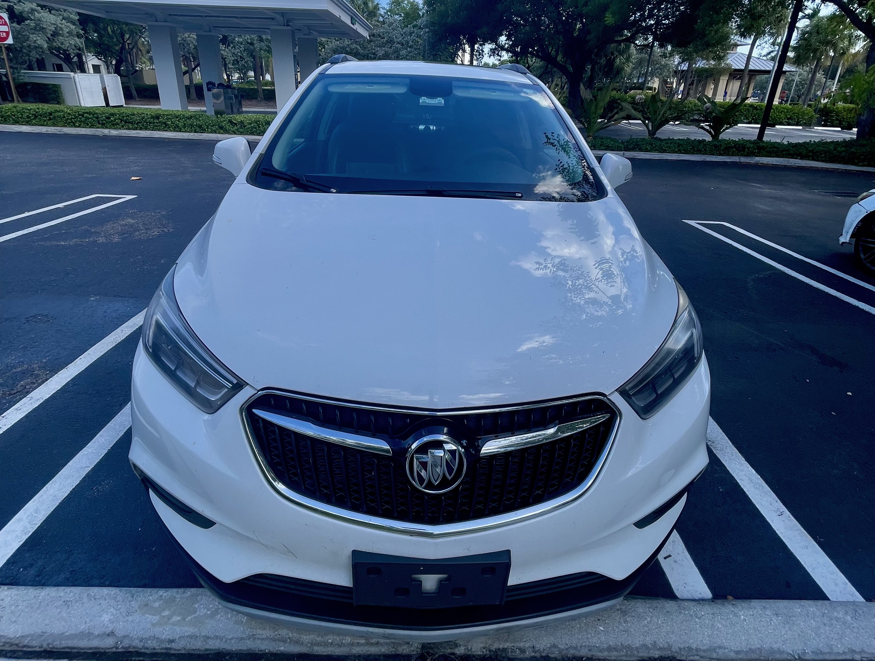 Used 2018 Buick Encore Essence FWD image 15