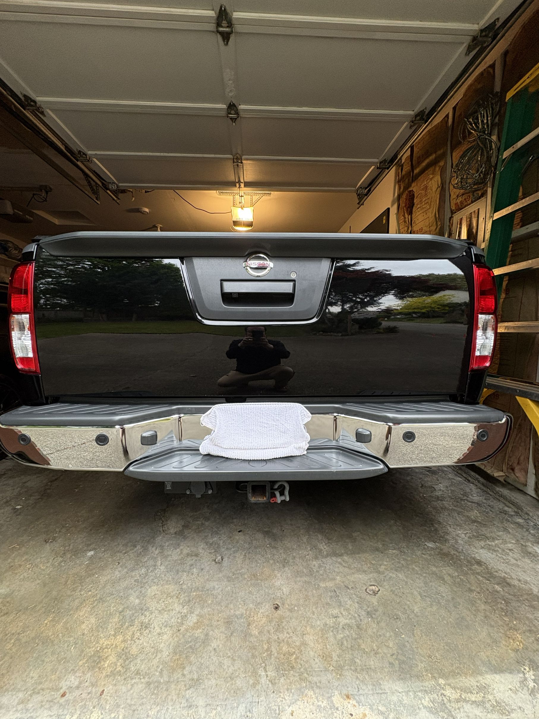 Used 2015 Nissan Frontier SV w/ SV Value Truck Package AWD/4WD image 8