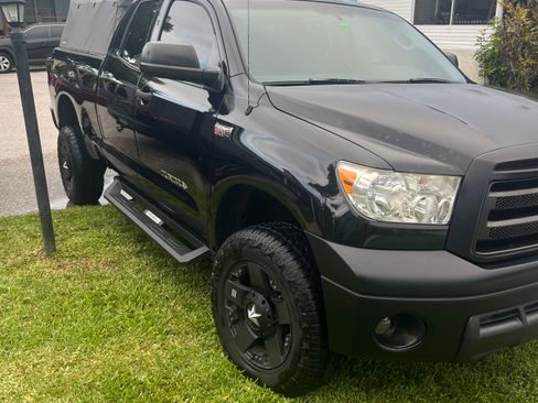 Used 2010 Toyota Tundra 2WD Double Cab image 1