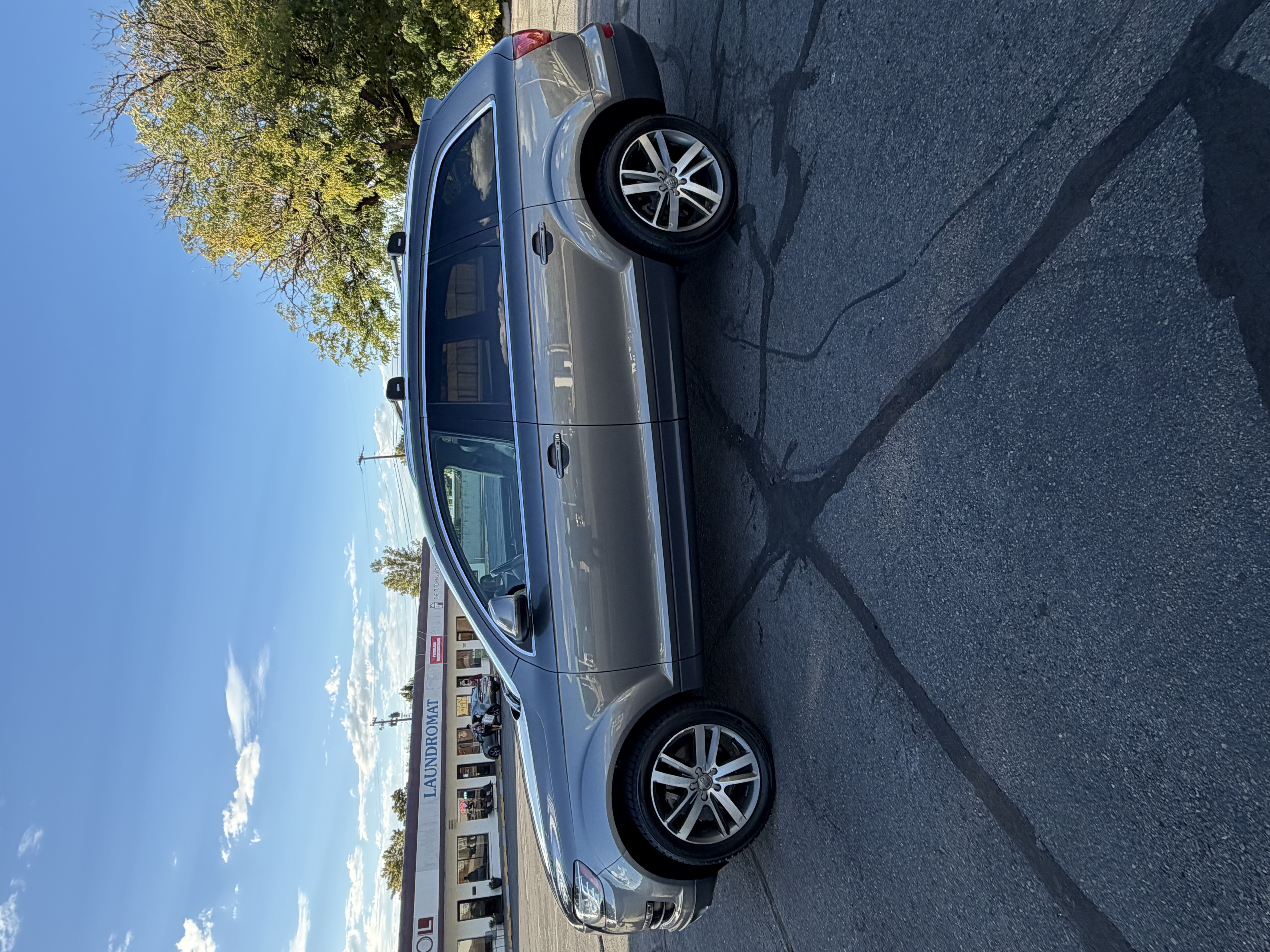 Used 2010 Audi Q7 3.6 Prestige AWD/4WD image 1