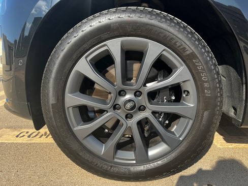 Used 2024 Land Rover Range Rover Sport Dynamic SE AWD/4WD image 11