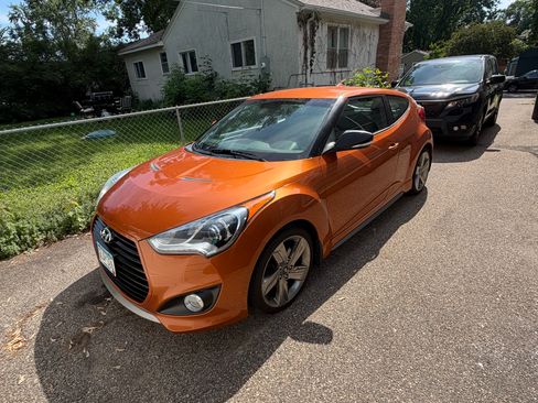 Used 2013 Hyundai Veloster Turbo FWD image 9