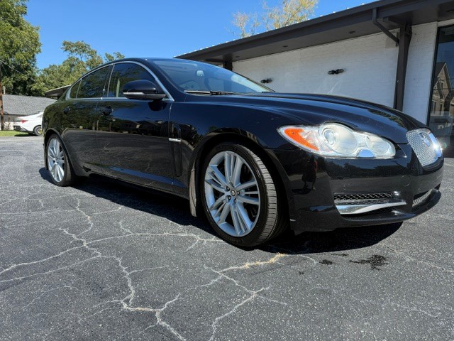 Used 2010 Jaguar XF Supercharged RWD image 2