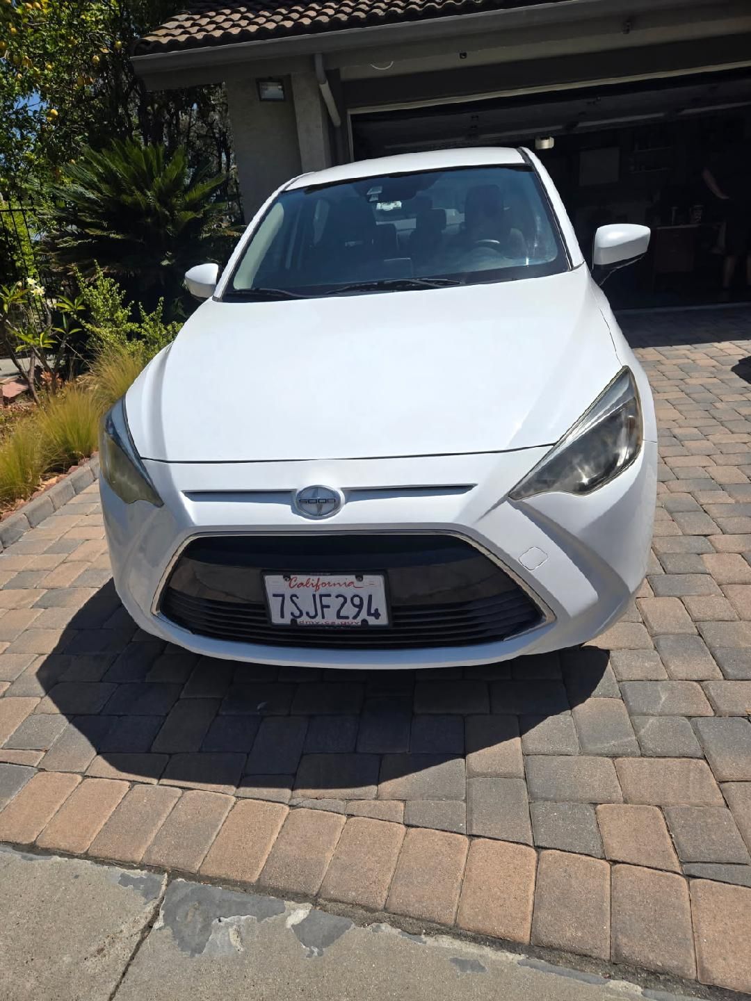 Used 2016 Scion iA FWD image 2