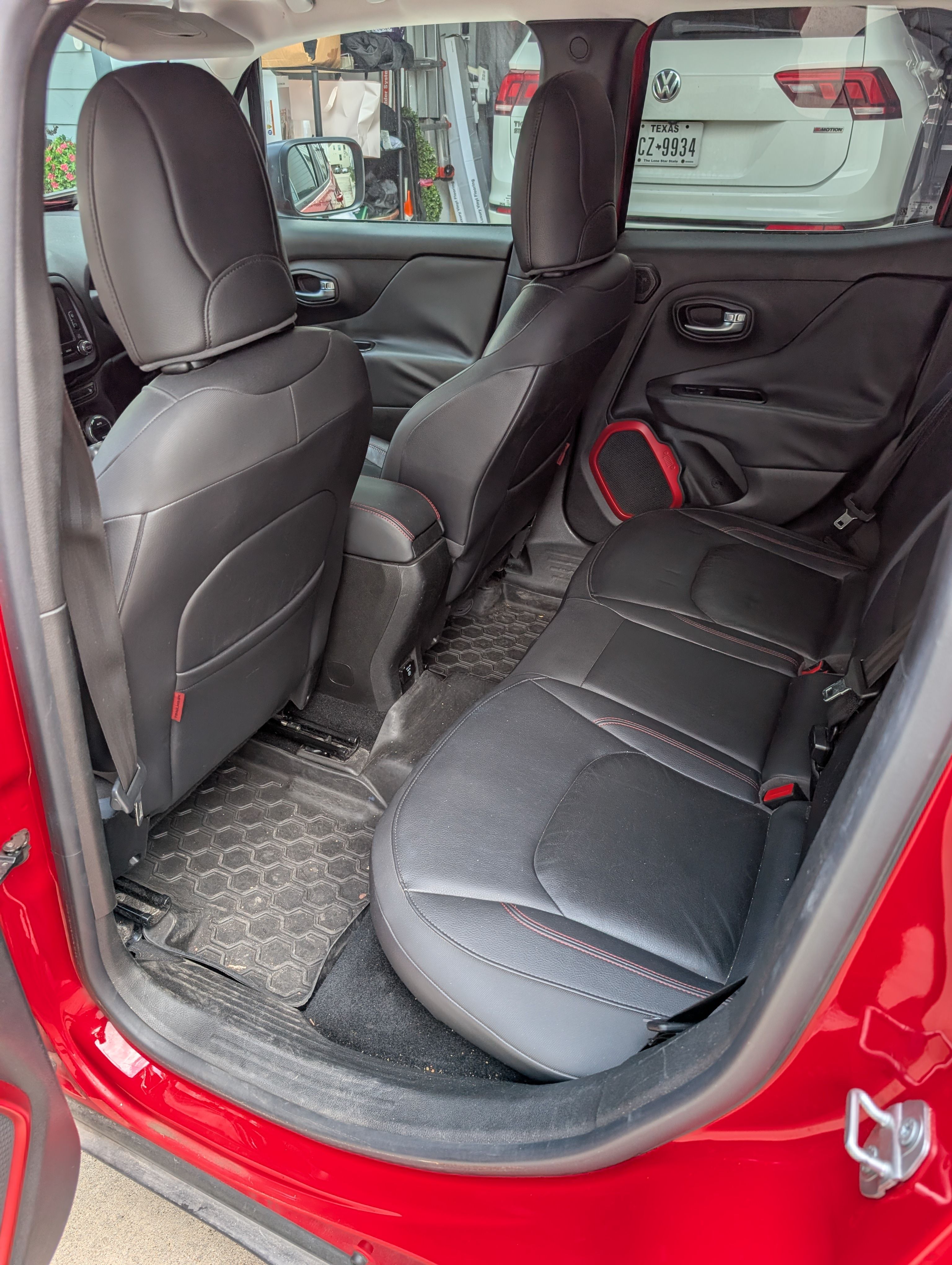 Used 2015 Jeep Renegade Trailhawk w/ Premium Leather Group AWD/4WD image 8