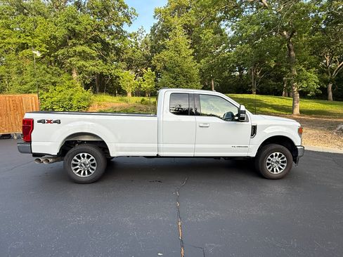Used 2022 Ford F350 4x4 SuperCab Super Duty image 2