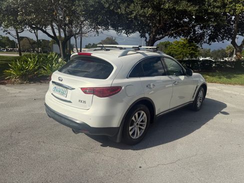 Used 2009 INFINITI FX35 35 Sport Utility 4D w/ Navigation Pkg image 5